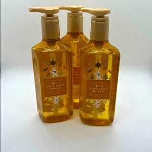 New never used 3x Bath & Body Works iced cinnamons rolls gentle gel hand soap
